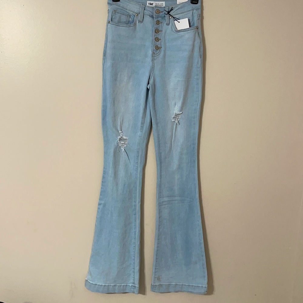 ✨FLASH SALE! YMI high Rise distressed denim flare jeans size 1 /25
